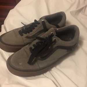 Grey/Gum color vans old school (suede) NO BOX